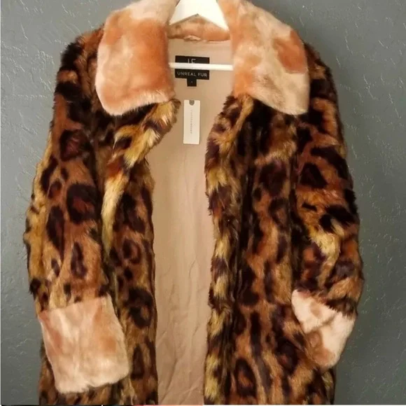 SOLD
Sezane/Sea NY/Charlotte Simone Unreal Fur leopard print coat- Size S - Picture 5 of 8